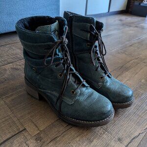 Womens Size 36 (US 5.5) Dromedaris Teal Suede Boots